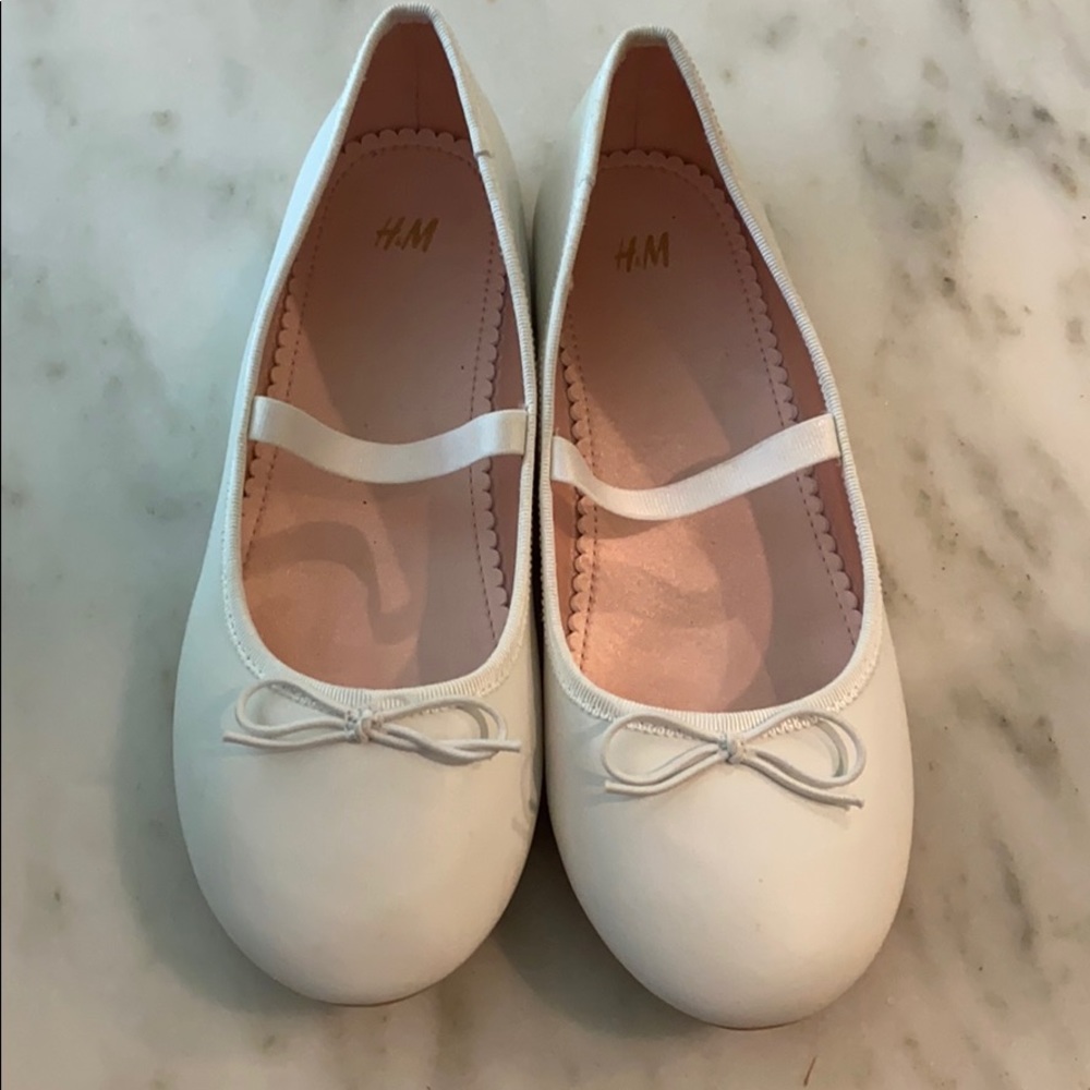 H&M white ballet flats